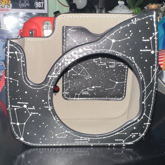 Instax Mini 8 Instant Camera - Raspberry - Picture 7 of 7